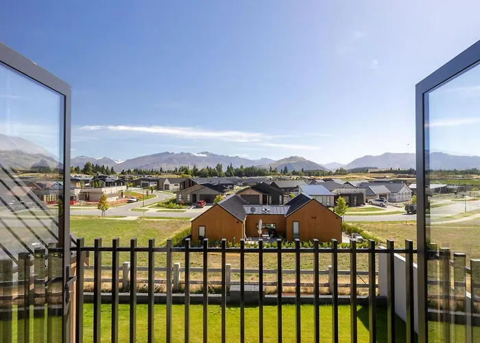 Miharo Retreat | Spa, Bbq & Mountain Views *